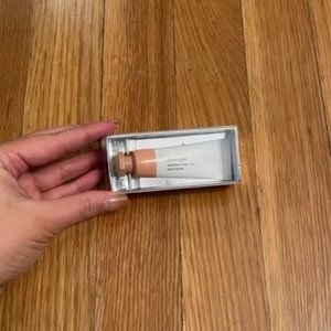 *NEW IN BOX* Glossier Cloud Paint blush - Dusk